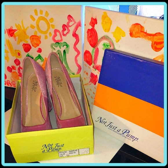 NOT JUST ANY PUMP Cotton Candy/Carnation Pink Sz 10 Block Heel Velveteen Velvet - Picture 7 of 9